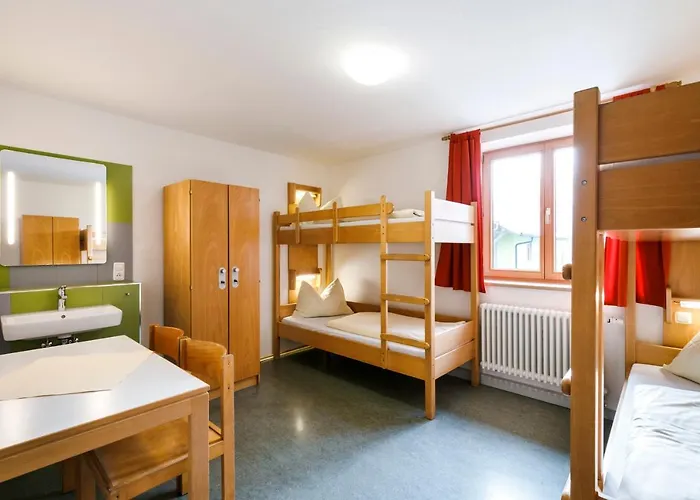 Jugendherberge Fuessen Vandrarhem *
